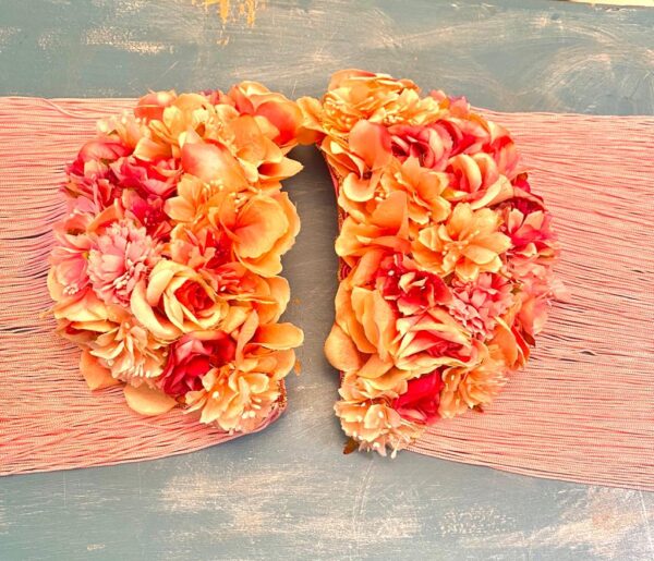 Hombreras de Flores con Flecos Rosa Pastel
