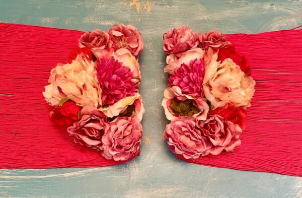 Hombreras de Flores con Flecos Rosa Fucsia